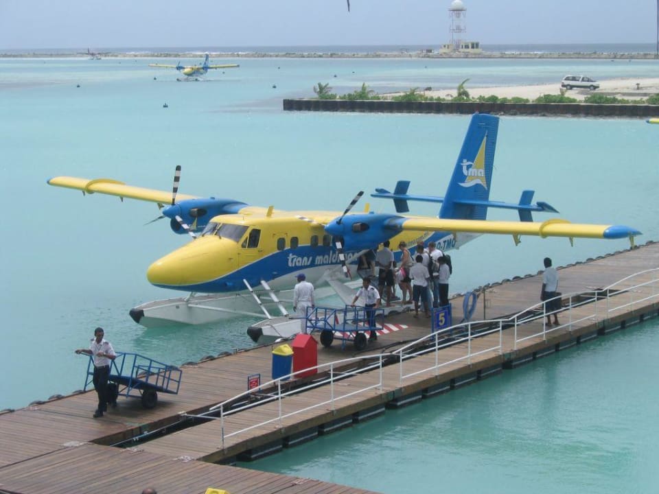 Wasserflugzeug von Male auf die Insel Mirihi Mirihi Island Resort