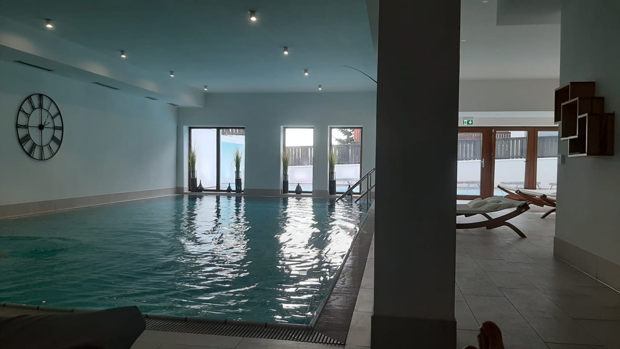 Pool Das Aunhamer Suite & Spa Hotel