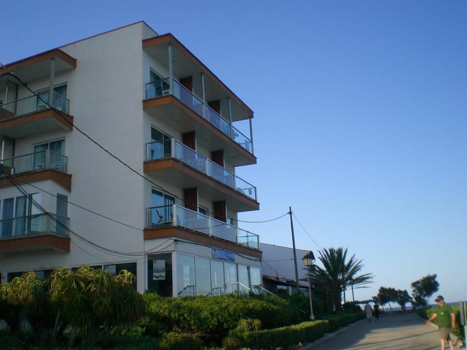 Seitenansicht  Hotel Clumba