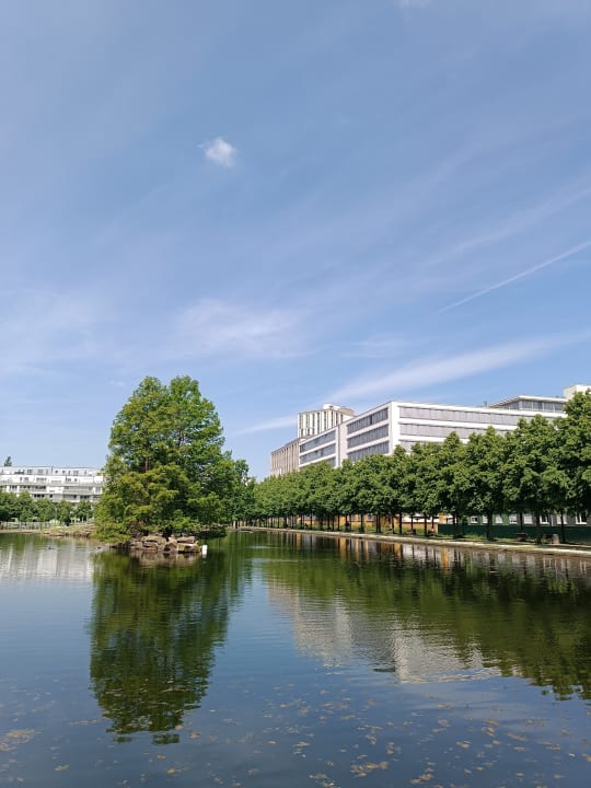 Außenansicht Holiday Inn - the niu, Tab Dusseldorf Main Station