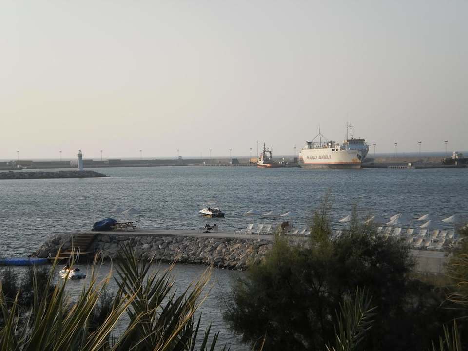 Vom Bungaloweingang Oscar Resort Hotel