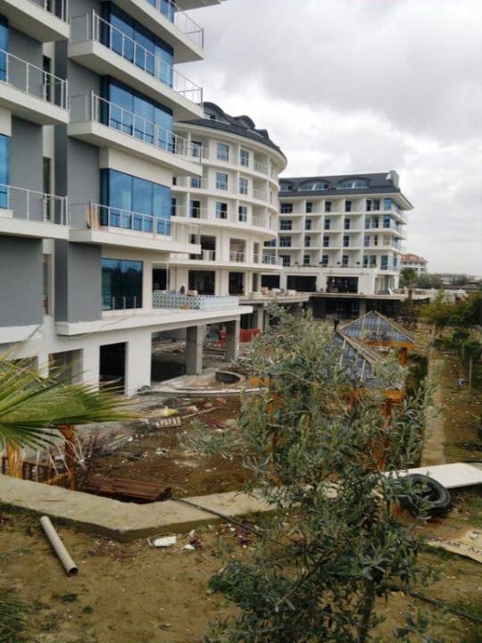 Stand 12-2011 Commodore Elite Suites & Spa - Adults only