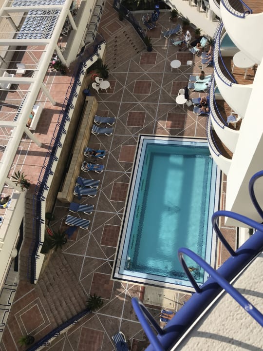 Pool Hotel Playa Victoria
