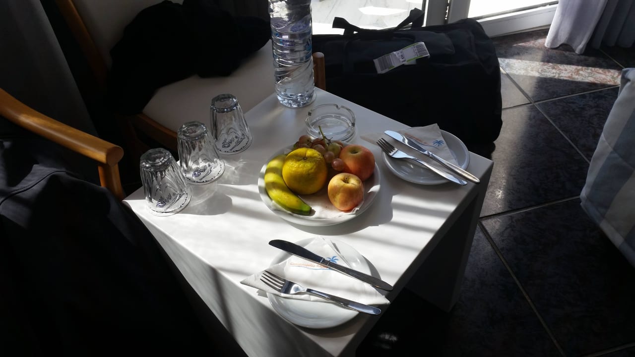 Zur Begrüssung etwas Obst HARPIN Georgioupolis Resort Aquapark & SPA