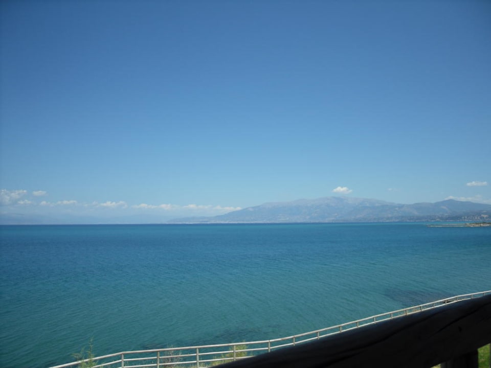 Ausblick von der Pool-Bar aus Hotel Pavlina