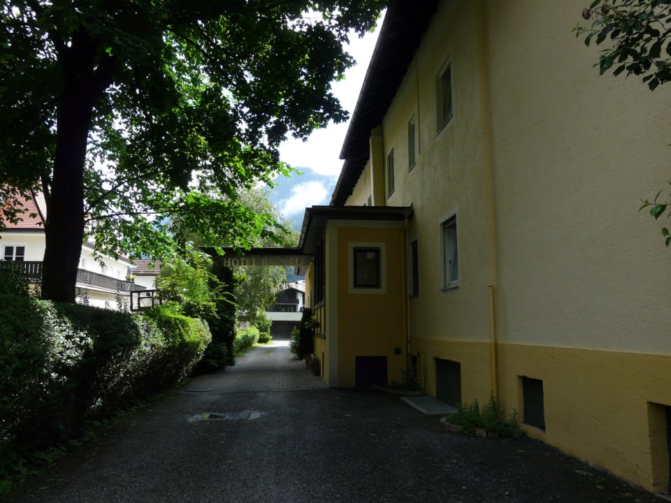 Hoteleingang Hotel Bavaria Garmisch Partenkirchen