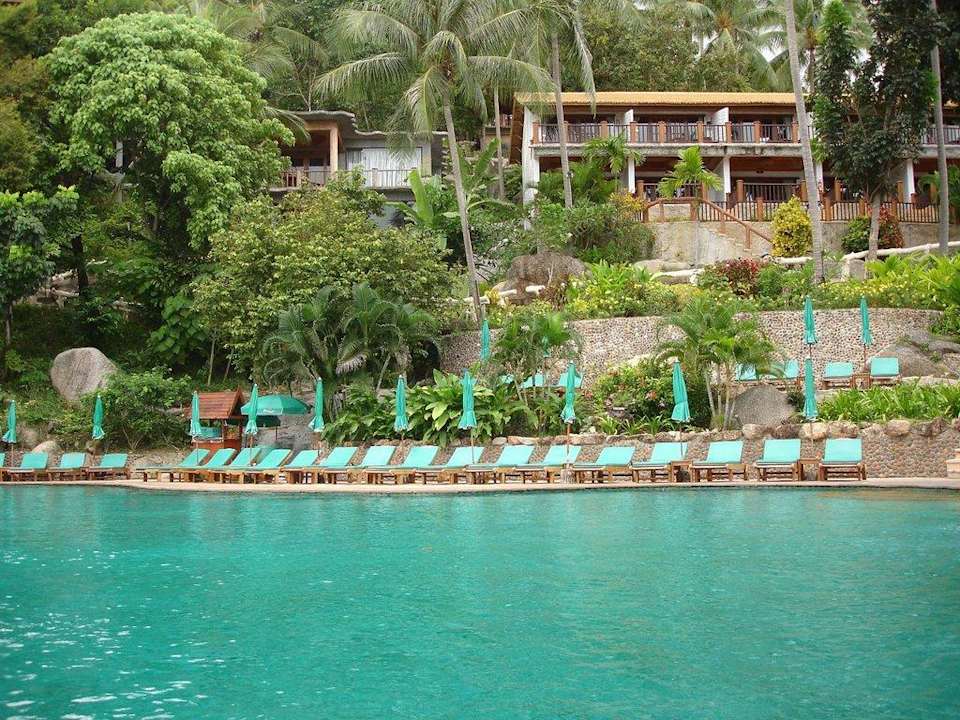 großzügig mit Blick auf die Deluxe Bungalows Panviman Resort Koh Phangan