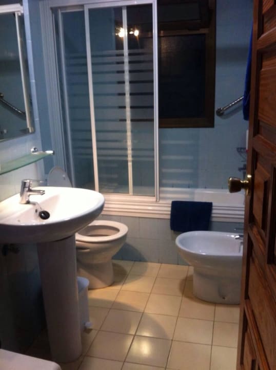 Badezimmer  Hotel Tivoli