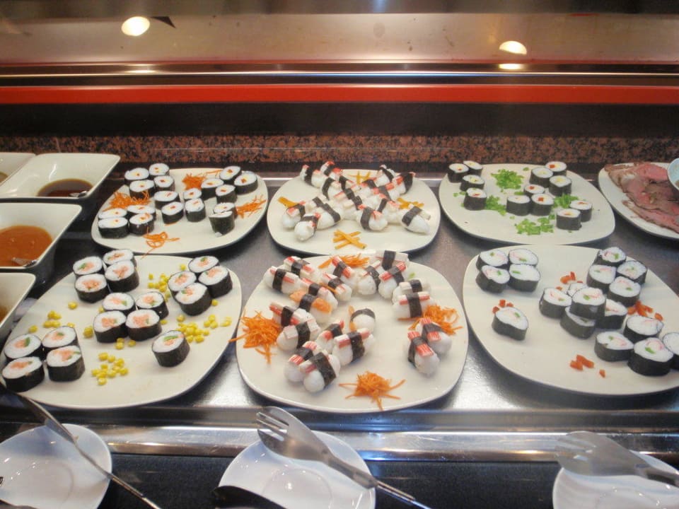 Teil des asiatischen Buffet Hotel Riu Karamboa