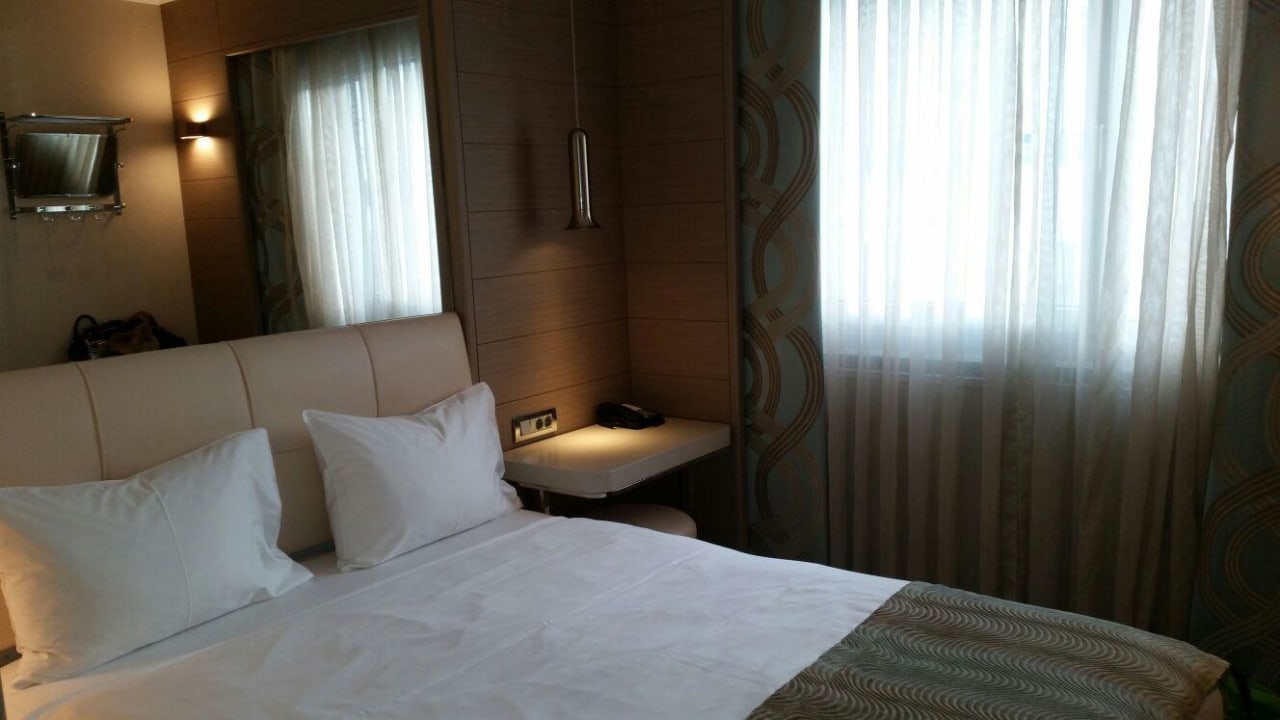 Zimmer  TITANIC Comfort Berlin Mitte