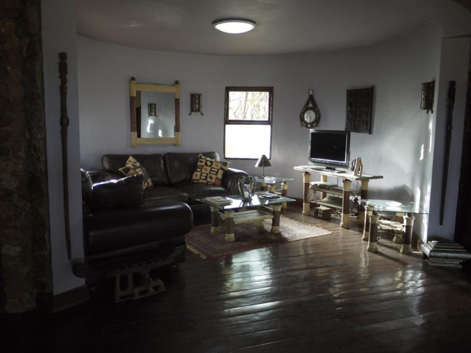 Wohnbereich Suite Chalet No.1 Hotel Mbalageti Lodge