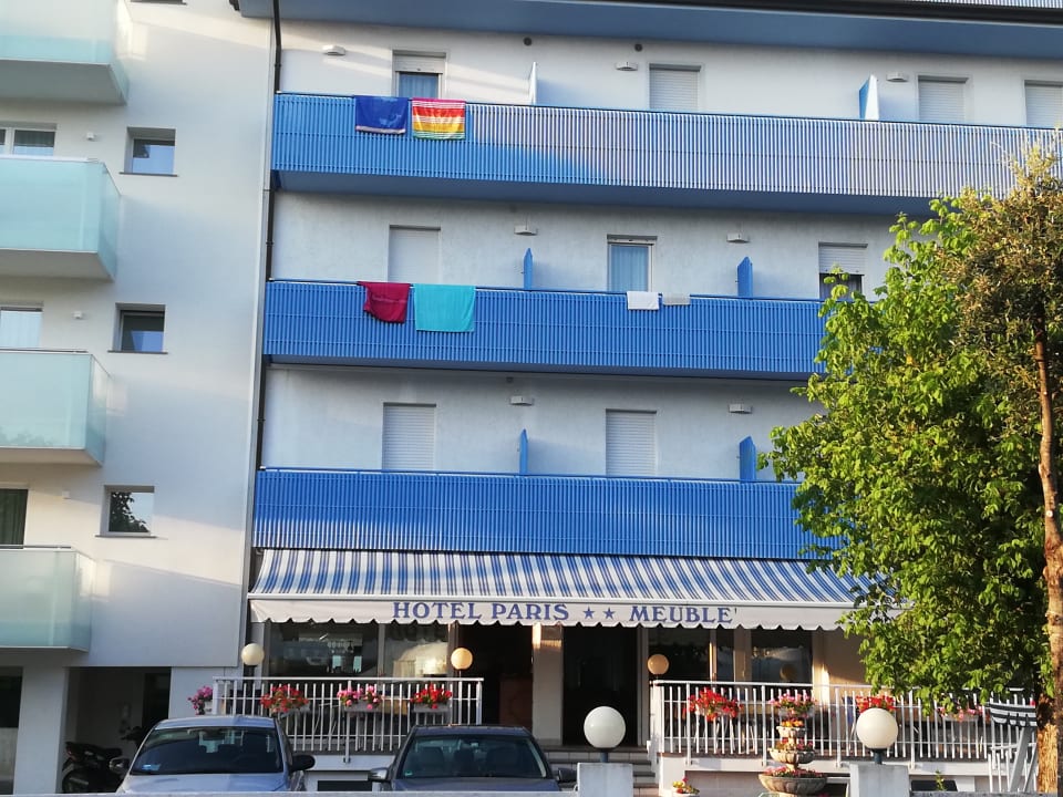 Außenansicht Hotel Paris