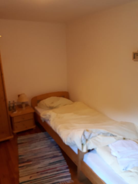 Zimmer schlicht ALATSEE Hotel & Restaurant