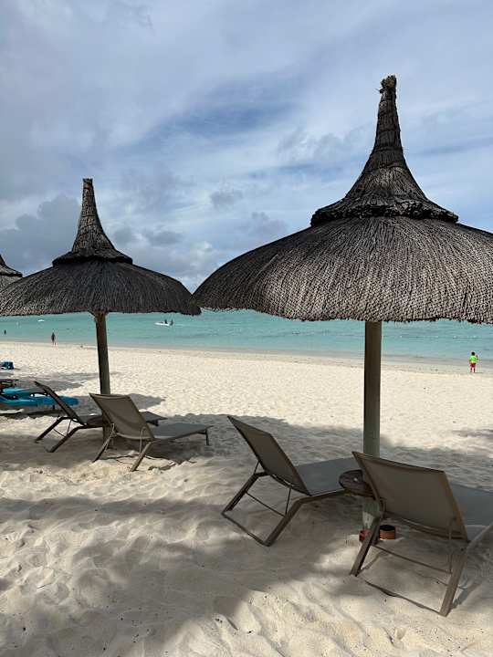 Strand Crystals Beach Resort Belle Mare, a member of Radisson Individuals