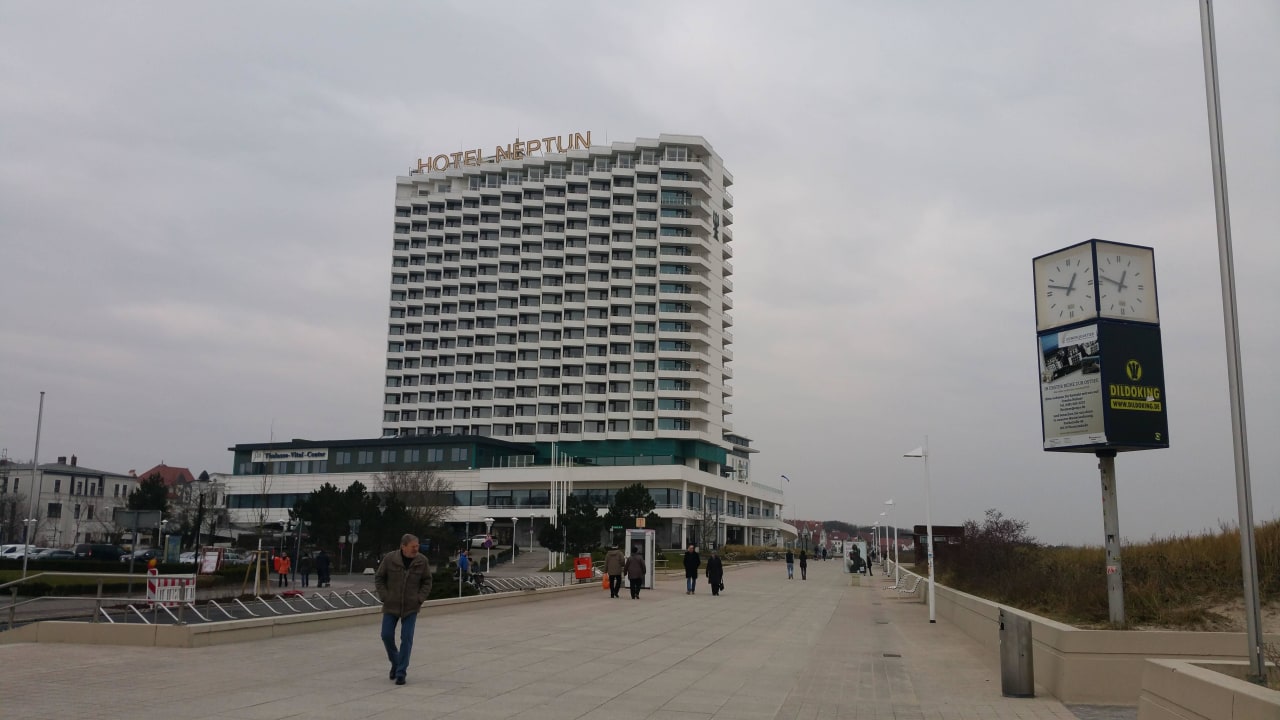 Blick von der Promenade Hotel Neptun