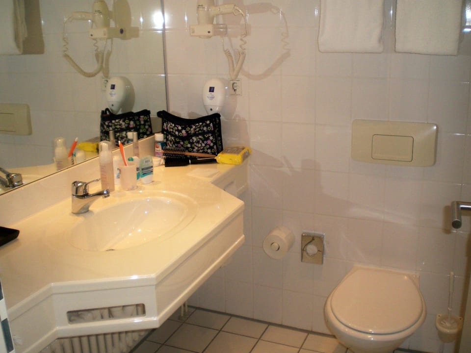 Badezimmer Trans World Hotel Kranichhöhe
