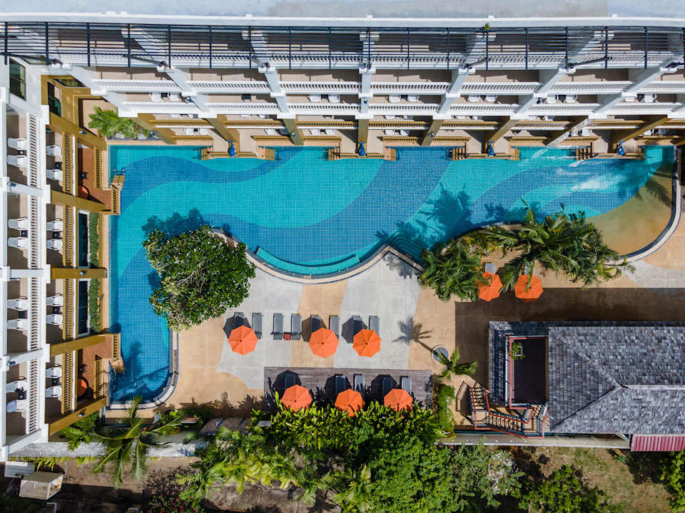 Pool Kata Sea Breeze Resort