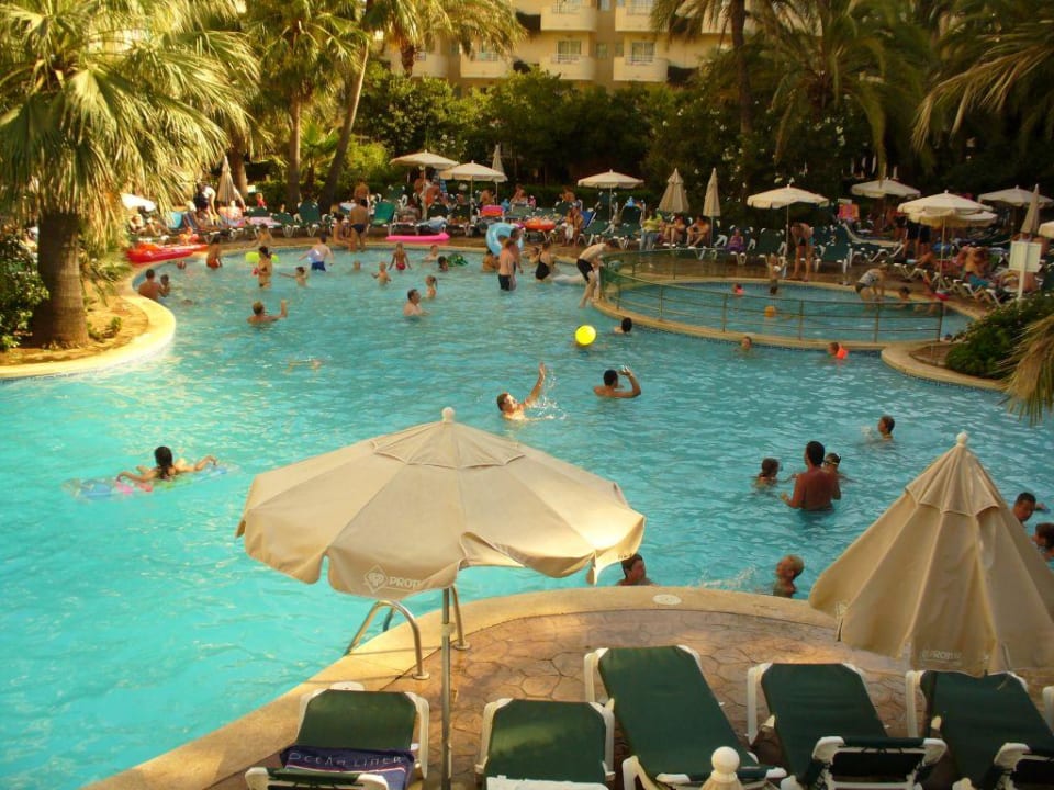 Poolansicht Protur Palmeras Playa Aparthotel
