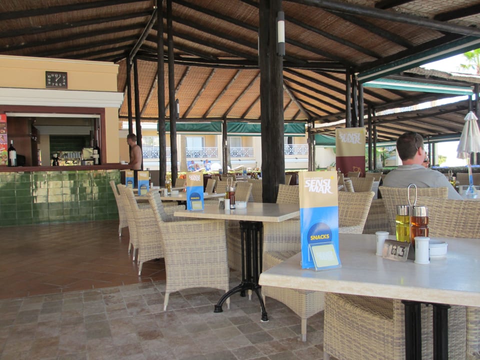 "PoolBar", die eigentlich keine PoolBar ist Hipotels Playa la Barrosa