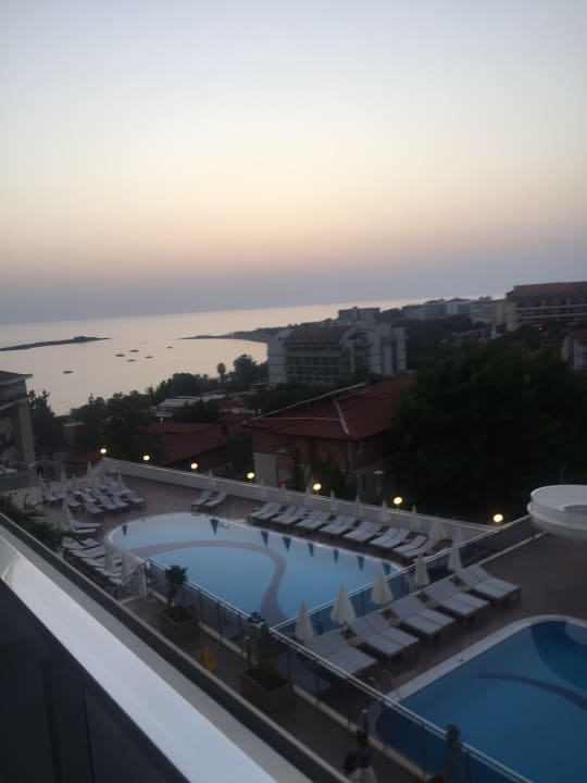 Pool Laguna Beach Alya Resort & Spa Hotel