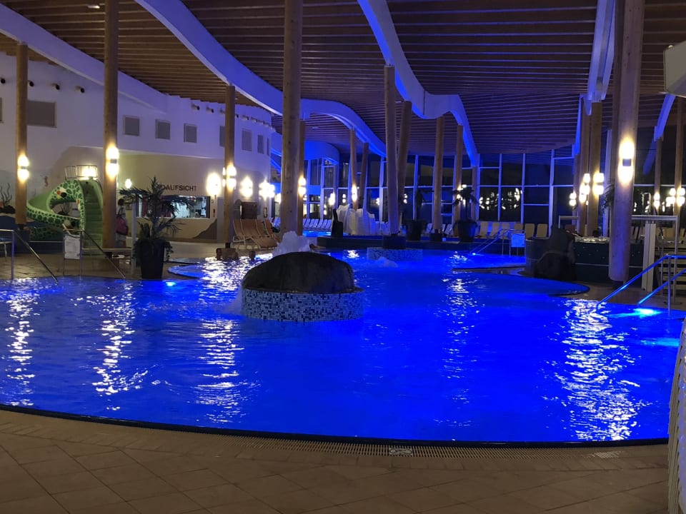Pool Sole Felsen Hotel