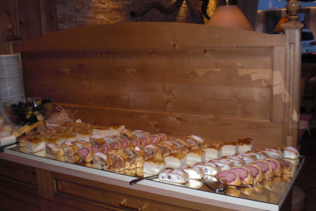 Leckeres Dessertbüffet Hotel Central