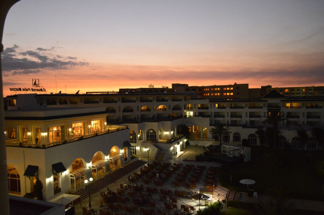 Sonnenuntergang Hotel El Mouradi Palm Marina