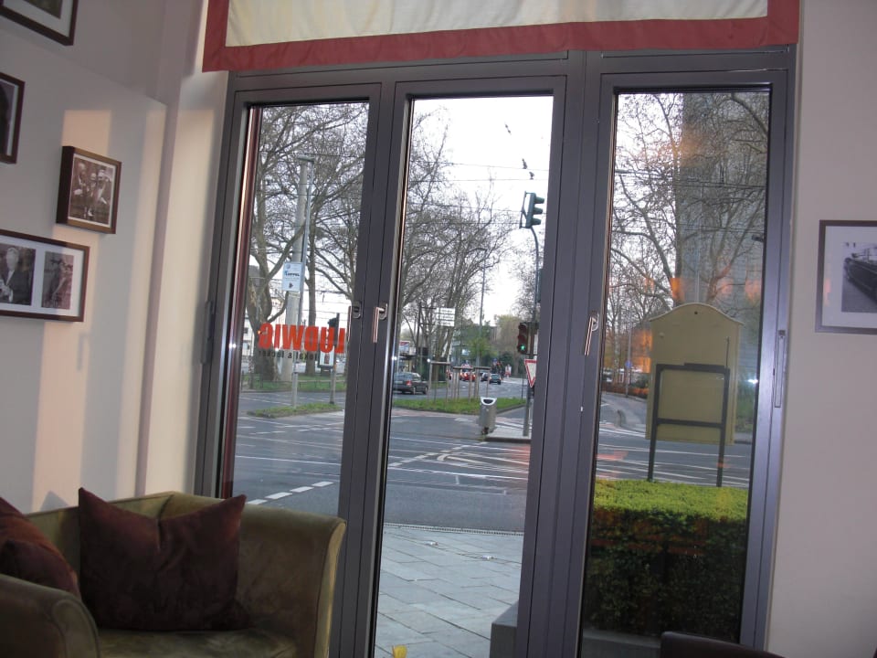 Blick aus der Bar AMERON Köln Hotel Regent