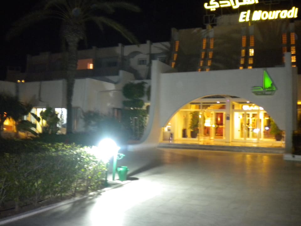 Hotel-Eingang Hotel El Mouradi Port El Kantaoui
