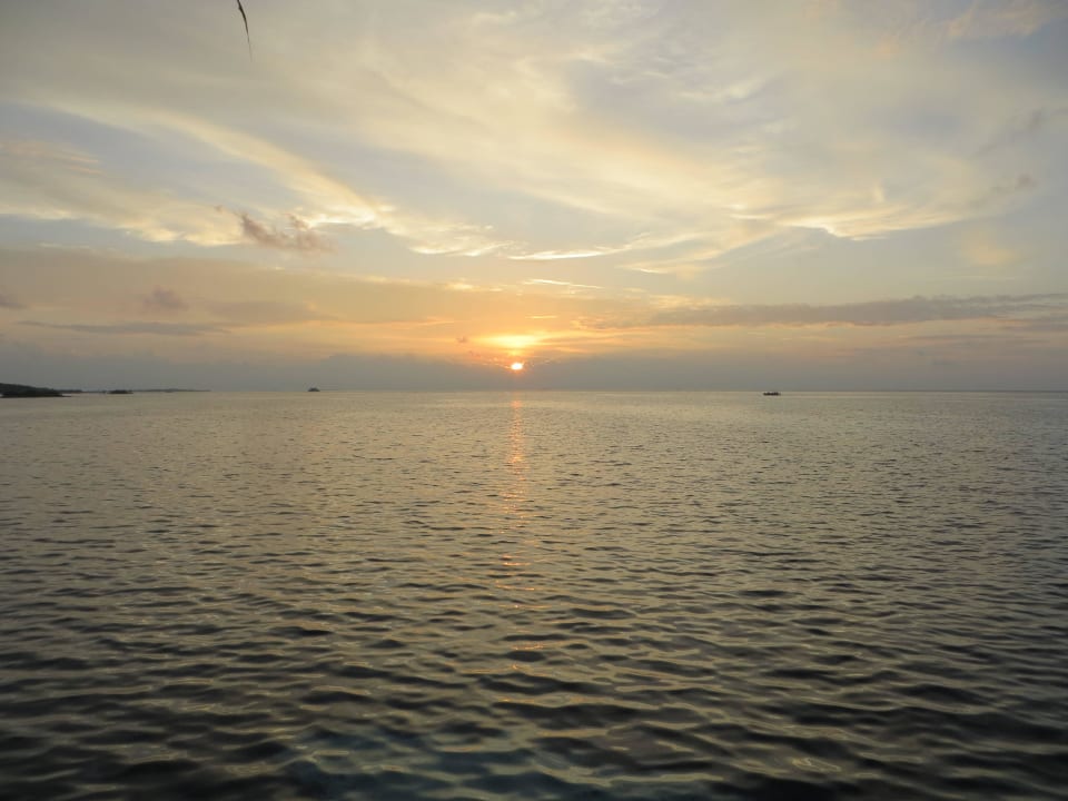 Sonnenuntergang am Strand in Bildern Adaaran Select Hudhuran Fushi - Premium All Inclusive