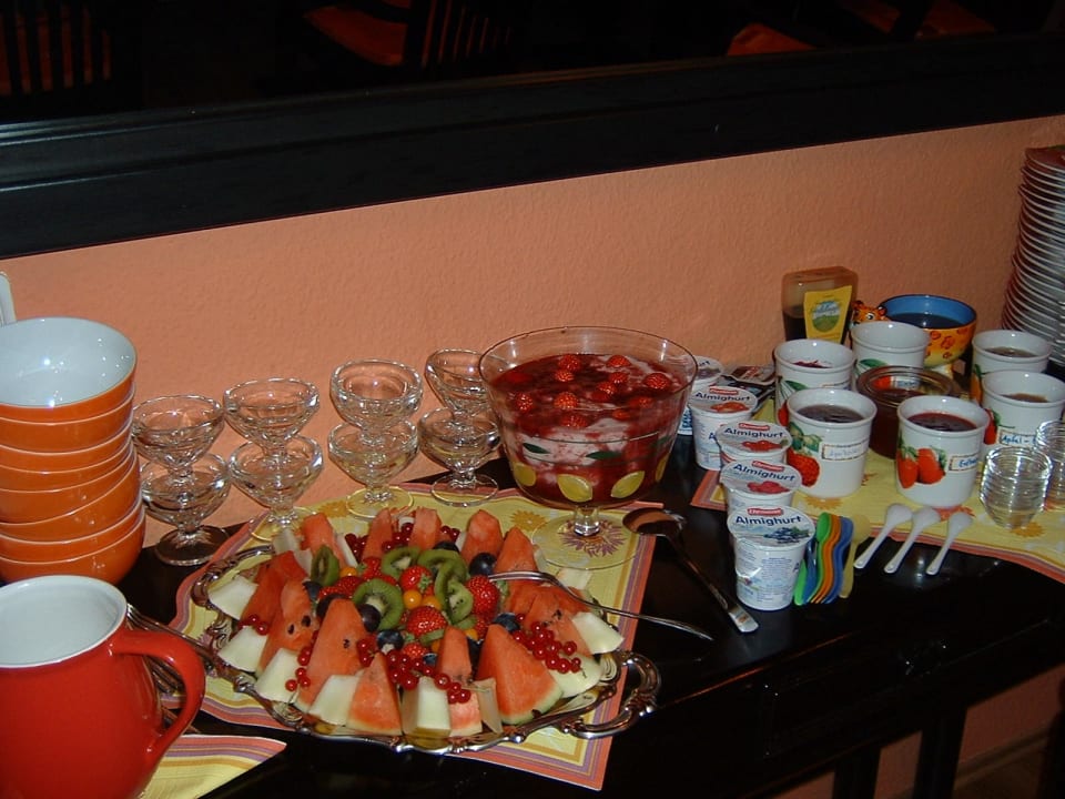 Frühstücksbüffet Hotel Garni Landhaus Uttum