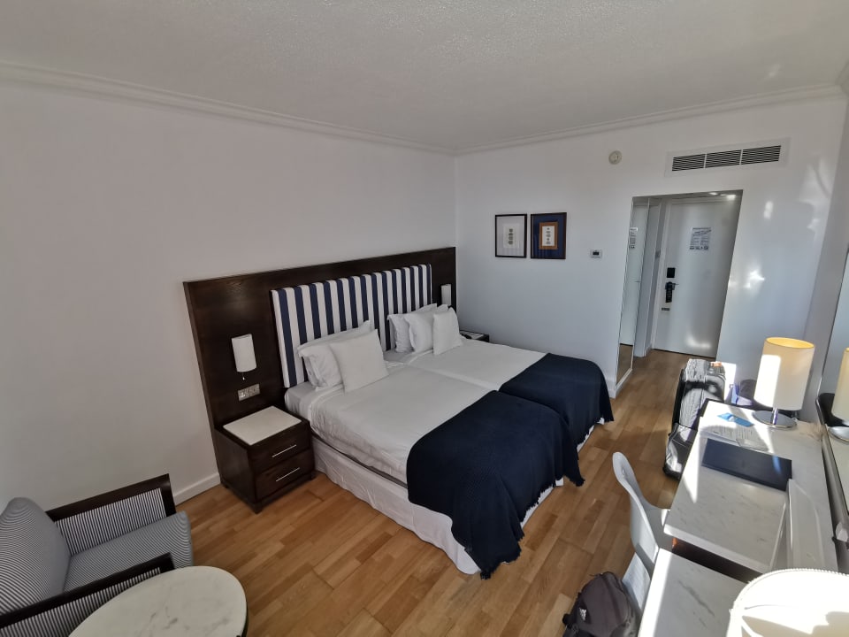 Zimmer Hotel Grecian Sands