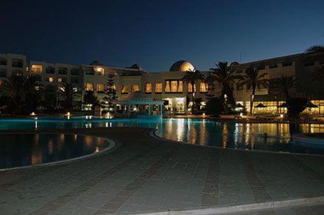 Nachtansicht des Hotels Mahdia Palace Thalasso