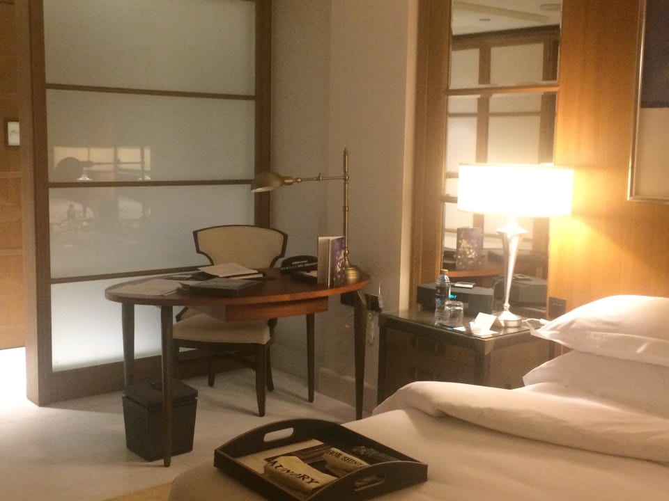Schreibtisch The St. Regis Saadiyat Island Resort, Abu Dhabi