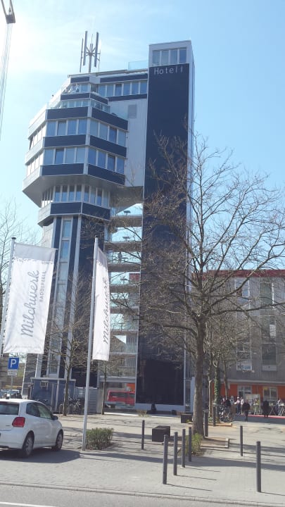 Außenansicht aquaTurm Hotel