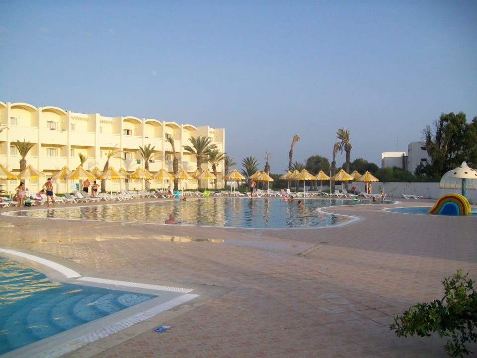Beim Rutschenpool Omar Khayam Resort & Aquapark