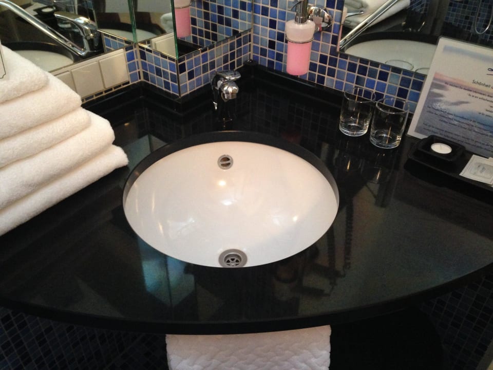 Waschbecken NAKUK | Das Friesische Landhotel