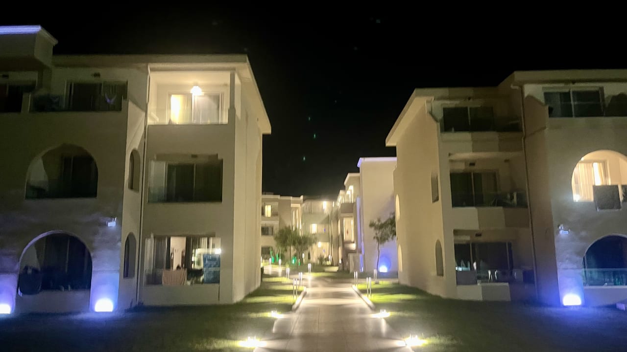 Gartenanlage Vantaris Luxury Beach Resort