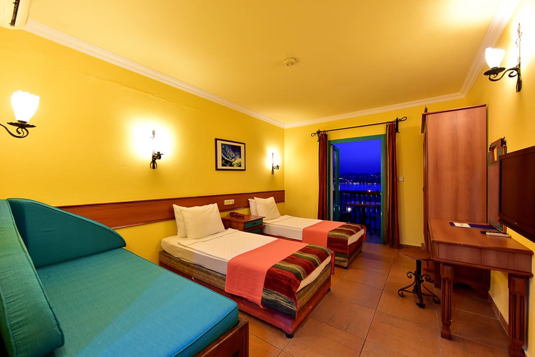 Zimmer Jasmin Beach Hotel