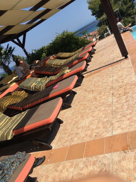 Pool Alia Palace