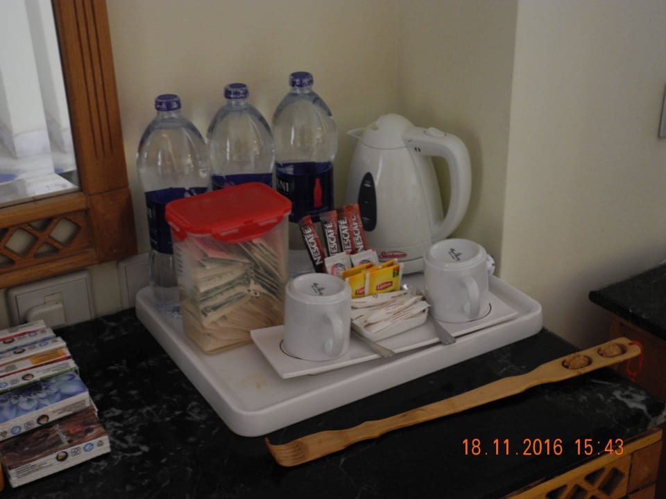 Tee Kaffe Wasserkocher Old Palace Resort Sahl Hasheesh