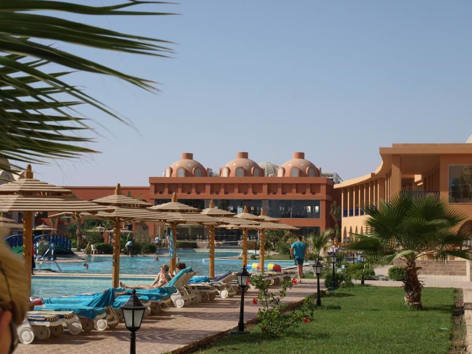 Widok Titanic Beach Spa & Aqua Park