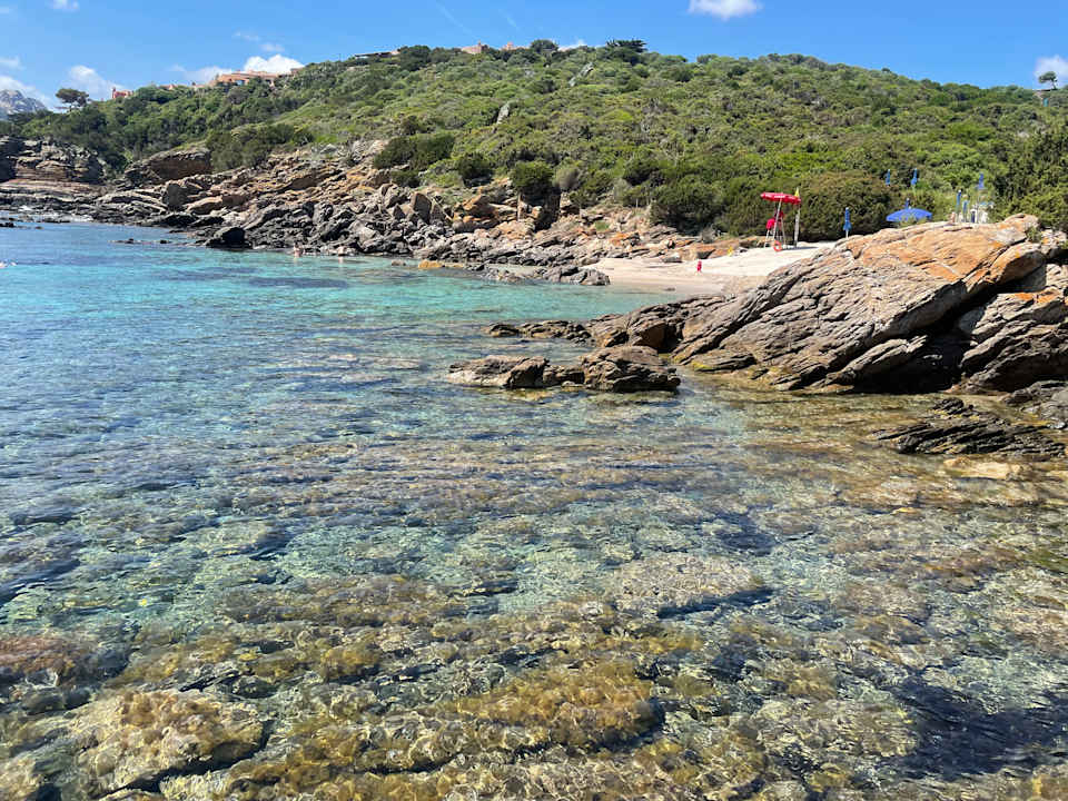 Strand Colonna Resort