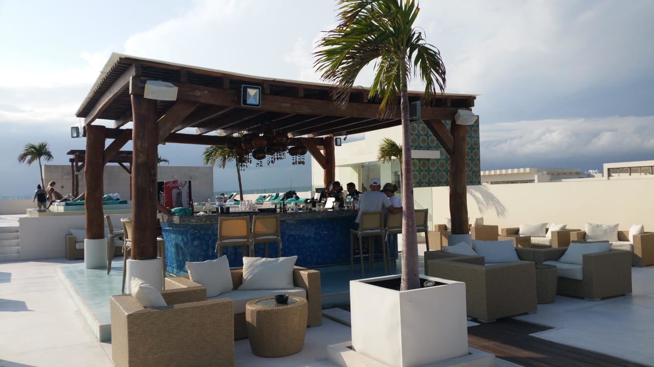 Poolbar Hotel The Palm at Playa