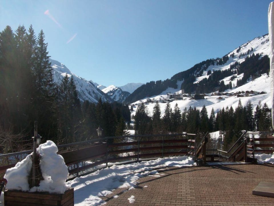 Blick von der Sonnenterrasse IFA Alpenhof Wildental Kleinwalsertal