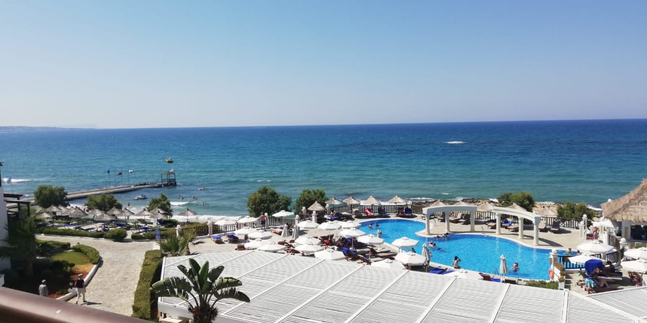 Ausblick Alexander Beach Hotel & Village Resort