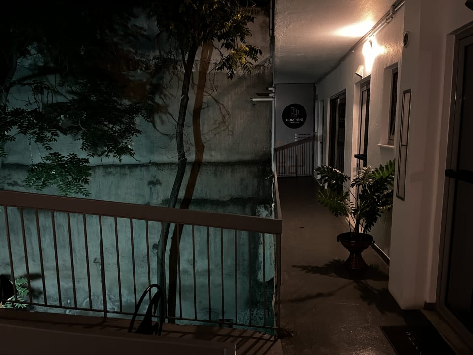 Außenansicht Monastiraki CityCenter Sleepbox- Unspoiled Athens Apartments