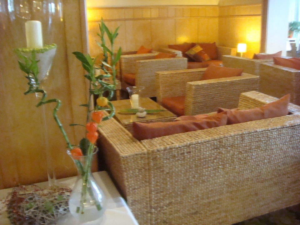 Lobby vor der Bar SIMON - das Vitalhotel