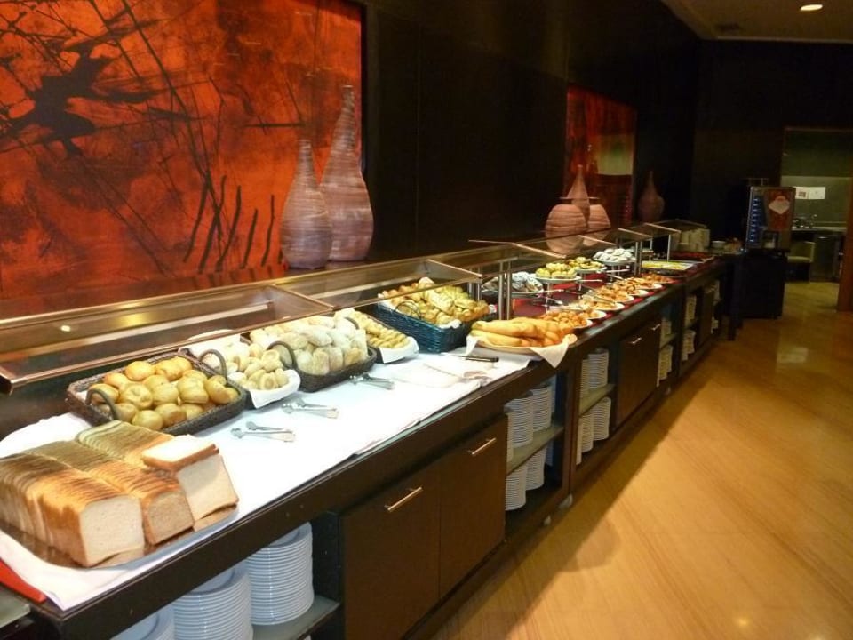 Brötchenauswahl und Kleingebäckteile H10 Marina Barcelona