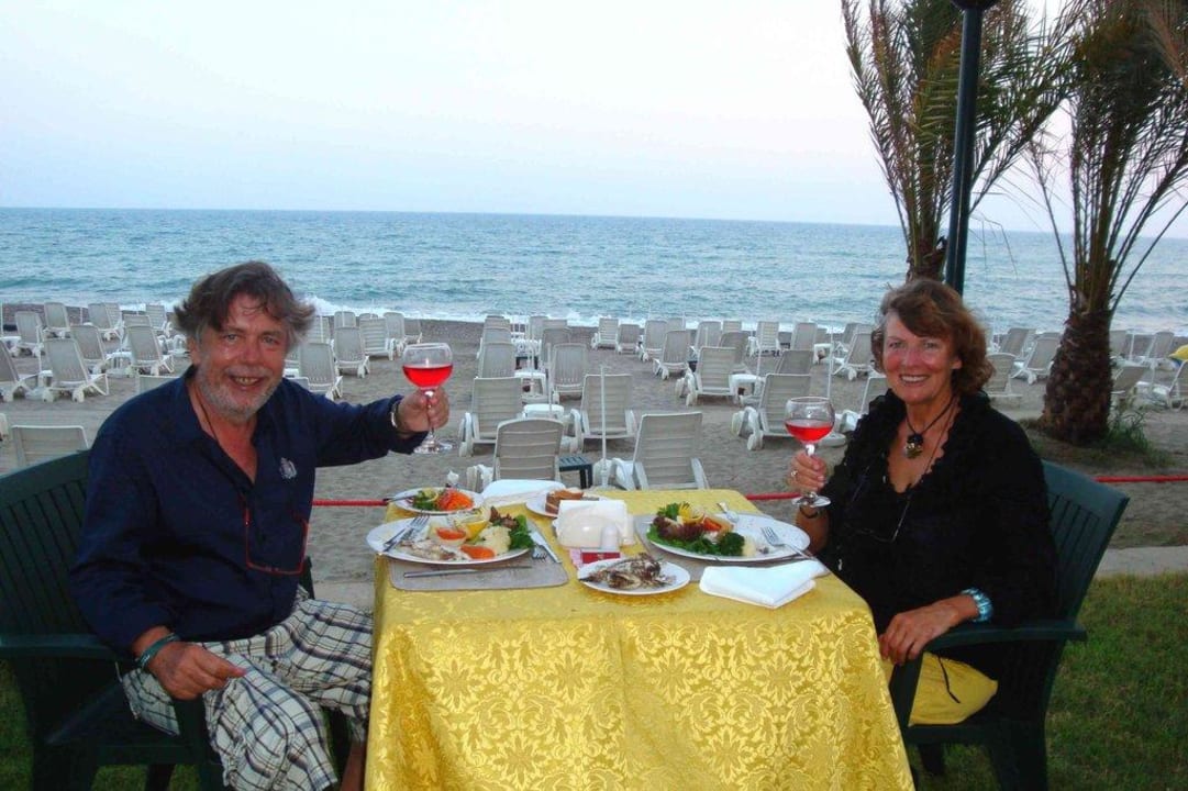 Dinner am Strand Hotel Yetkin